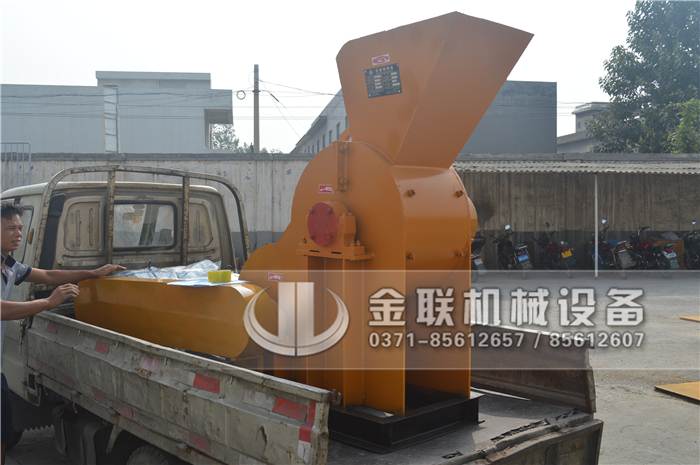 哪個(gè)廠家小型原煤粉碎機(jī)價(jià)格低，多少錢一臺(tái)？