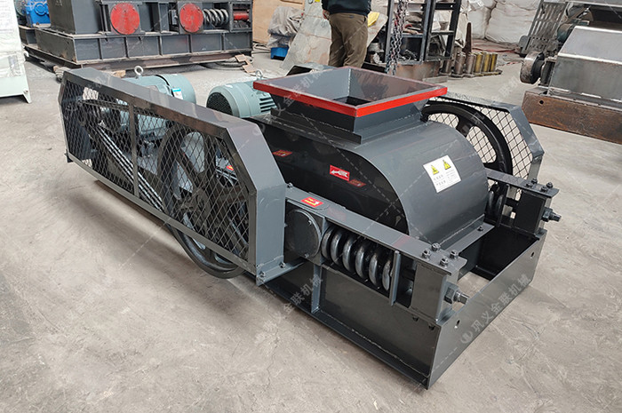 對(duì)輥破碎機(jī)|對(duì)輥破碎機(jī)價(jià)格|小型對(duì)輥式破碎機(jī)圖片/視頻/型號(hào)參數(shù)