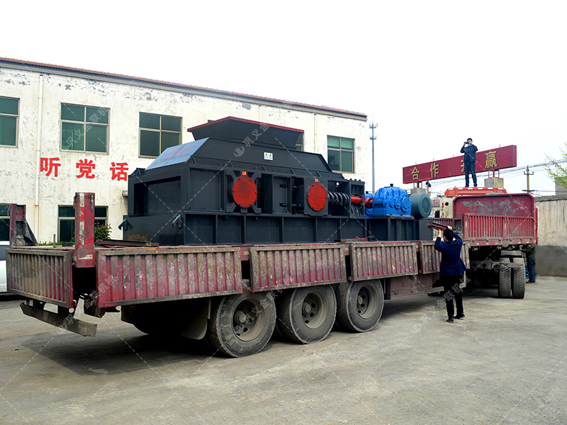砂廠更換設備用對輥破碎機多少錢一臺？