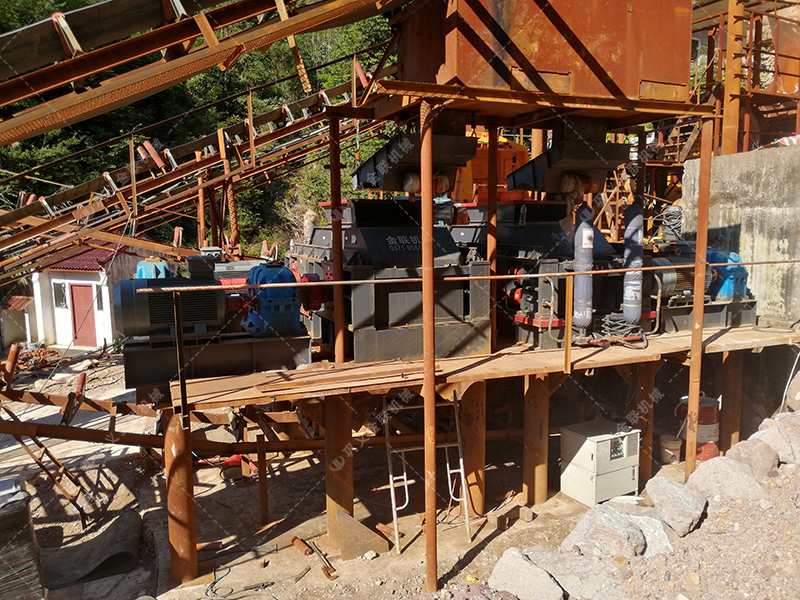 對輥破碎機(jī)的出料粒度能穩(wěn)定控制在 5mm 以下嗎?調(diào)節(jié)秘籍在此! 對輥破碎機(jī)的出料粒度能穩(wěn)定控制在 5mm 以下嗎?調(diào)節(jié)秘籍在此!